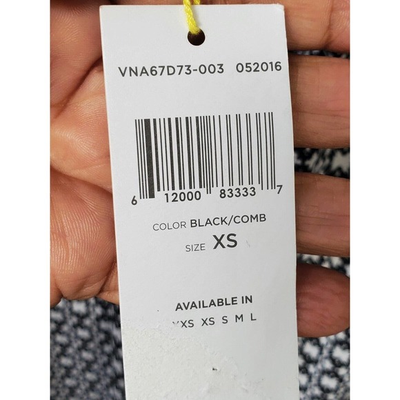 BCBGeneration White & Black Printed Surplice Halter V-Neck Knee Length Dress XS - Picture 6 of 13